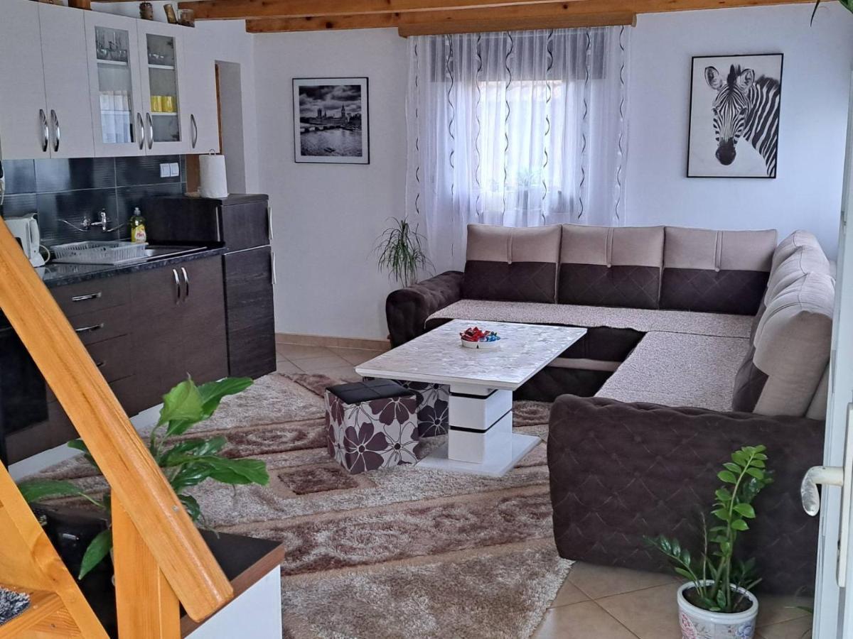 Kuca Za Odmor Susnjar Villa Ripac Kültér fotó
