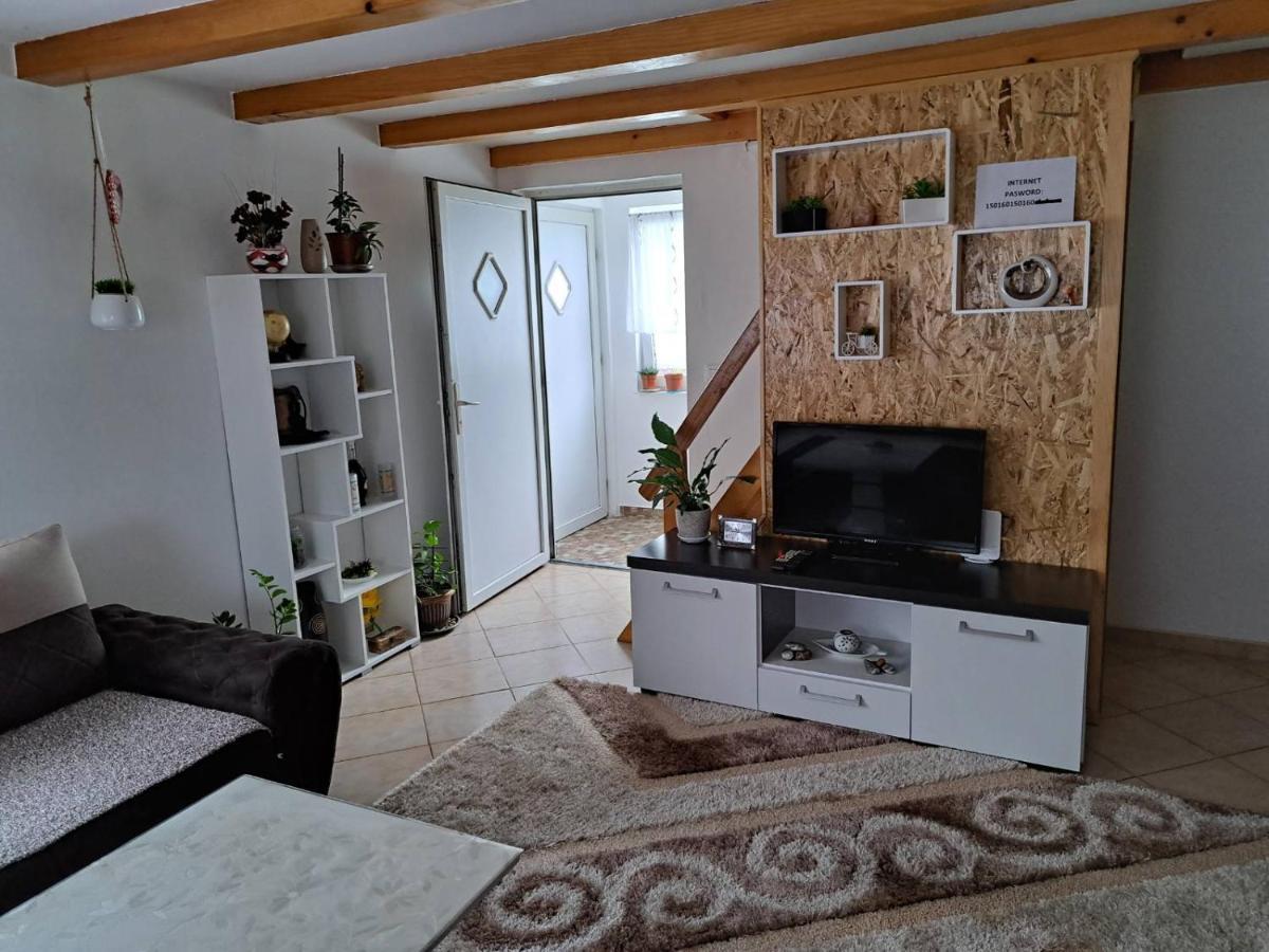 Kuca Za Odmor Susnjar Villa Ripac Kültér fotó