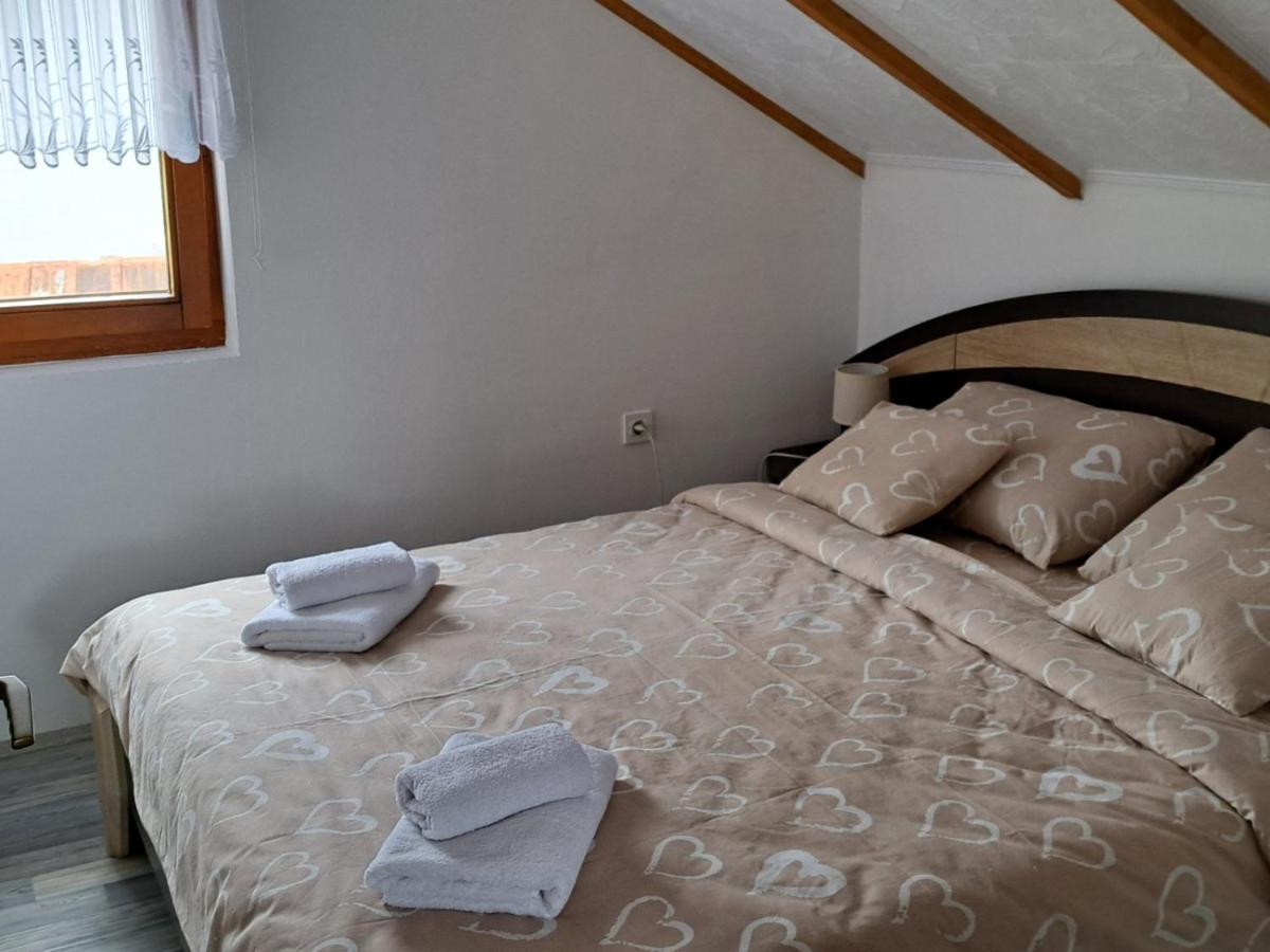 Kuca Za Odmor Susnjar Villa Ripac Kültér fotó