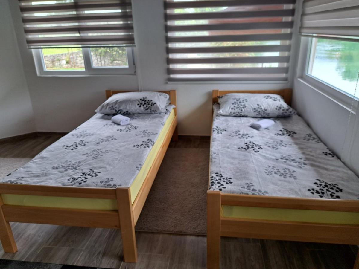 Kuca Za Odmor Susnjar Villa Ripac Kültér fotó