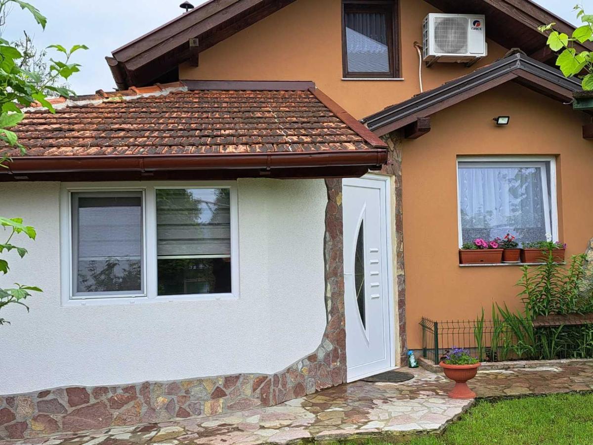 Kuca Za Odmor Susnjar Villa Ripac Kültér fotó